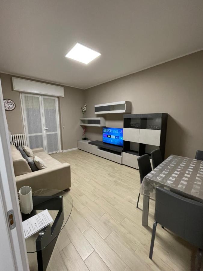 Casa Iris Daire Rozzano Dış mekan fotoğraf